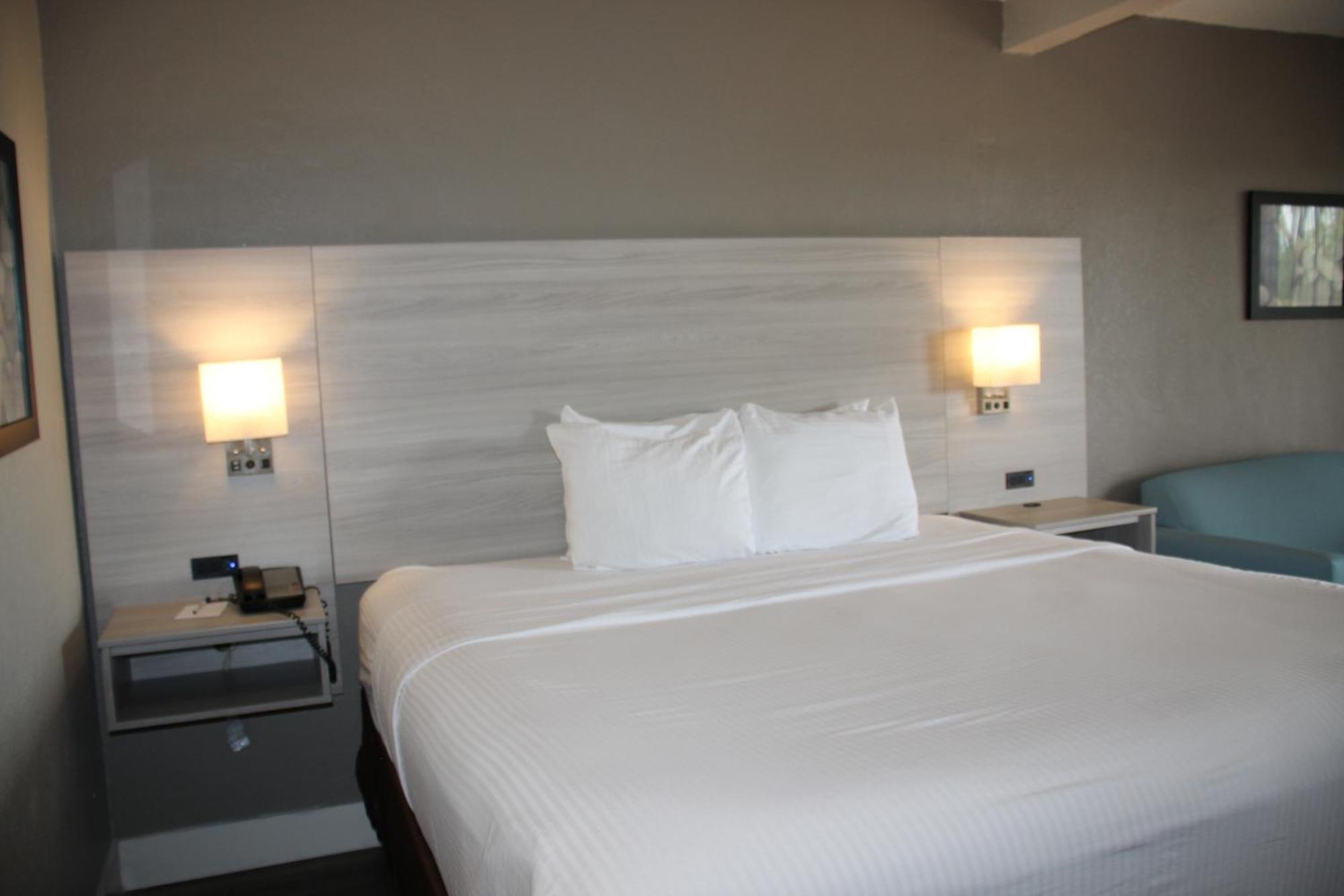 Boca Suites Deerfield Beach; Surestay Collection By BW Екстериор снимка