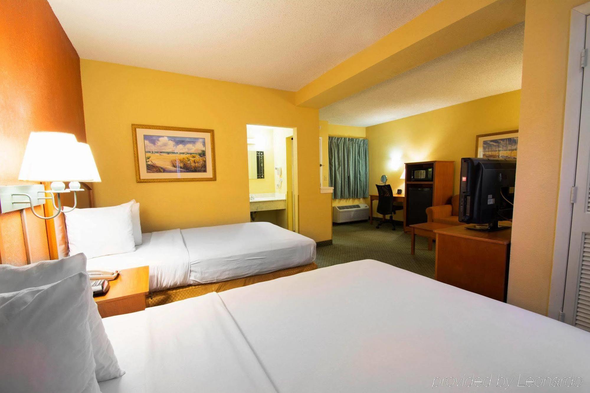 Boca Suites Deerfield Beach; Surestay Collection By BW Екстериор снимка