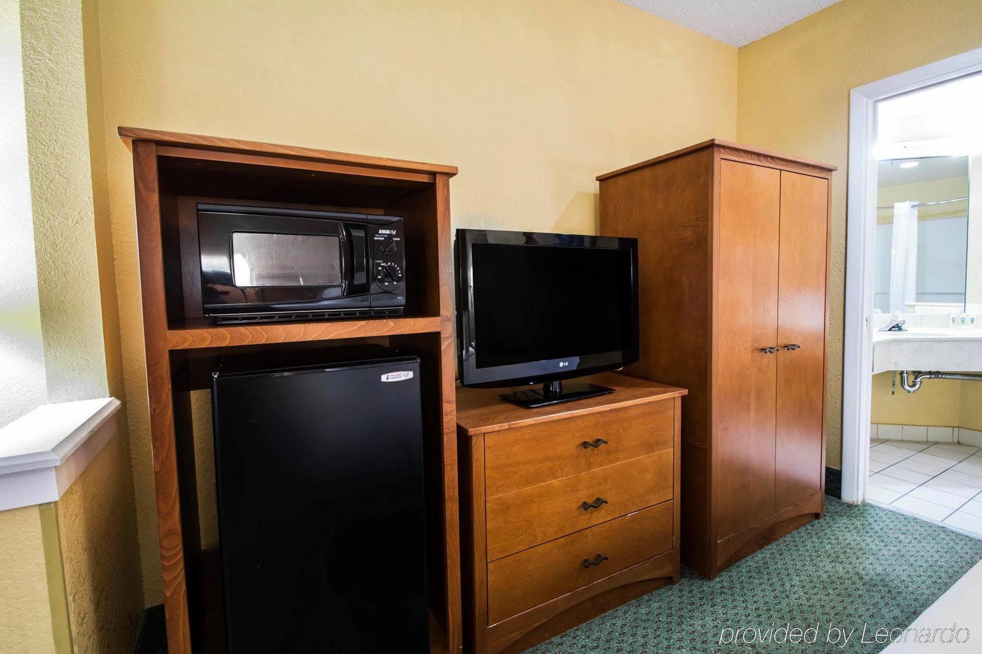 Boca Suites Deerfield Beach; Surestay Collection By BW Екстериор снимка