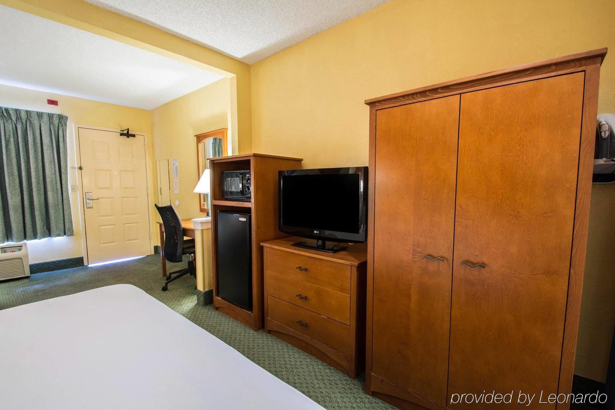 Boca Suites Deerfield Beach; Surestay Collection By BW Екстериор снимка