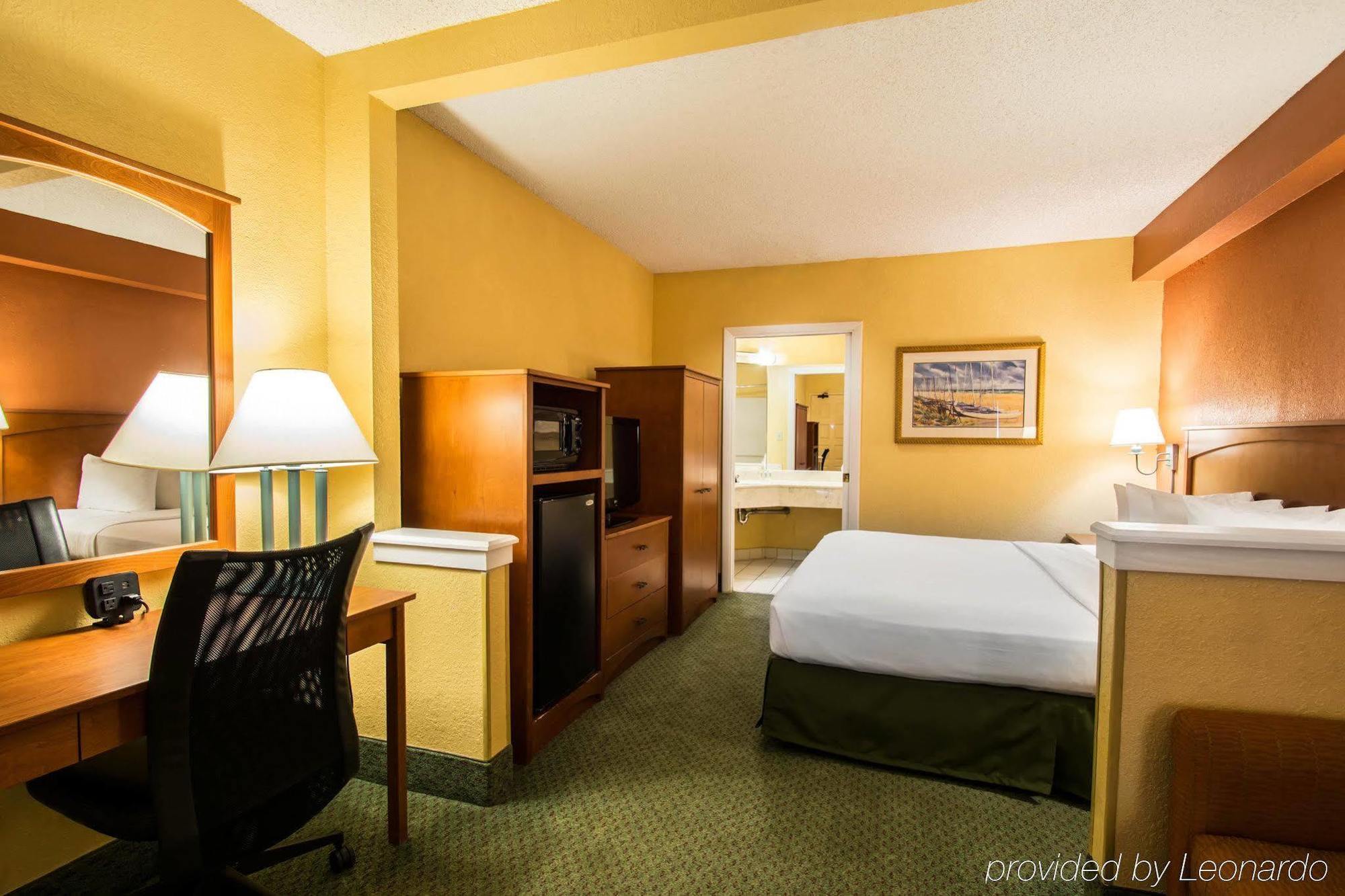 Boca Suites Deerfield Beach; Surestay Collection By BW Екстериор снимка