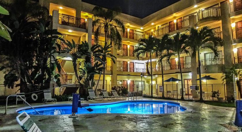 Boca Suites Deerfield Beach; Surestay Collection By BW Екстериор снимка