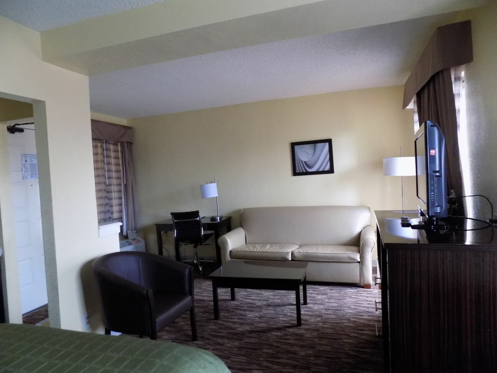 Boca Suites Deerfield Beach; Surestay Collection By BW Екстериор снимка